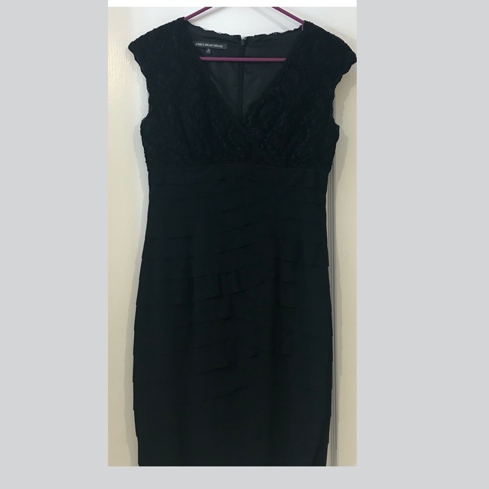 JONES WEAR Black Lace Tiered Dress/Size 4 - Picture 2 of 14